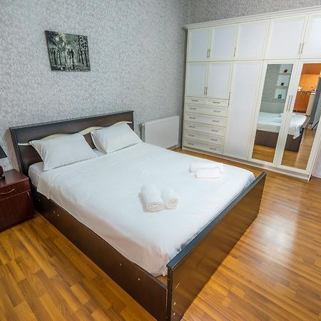 Tbilisi 300 Apartment ภายนอก รูปภาพ