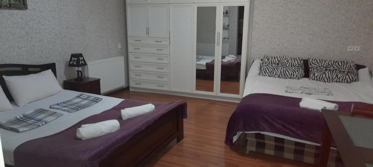 Tbilisi 300 Apartment ภายนอก รูปภาพ