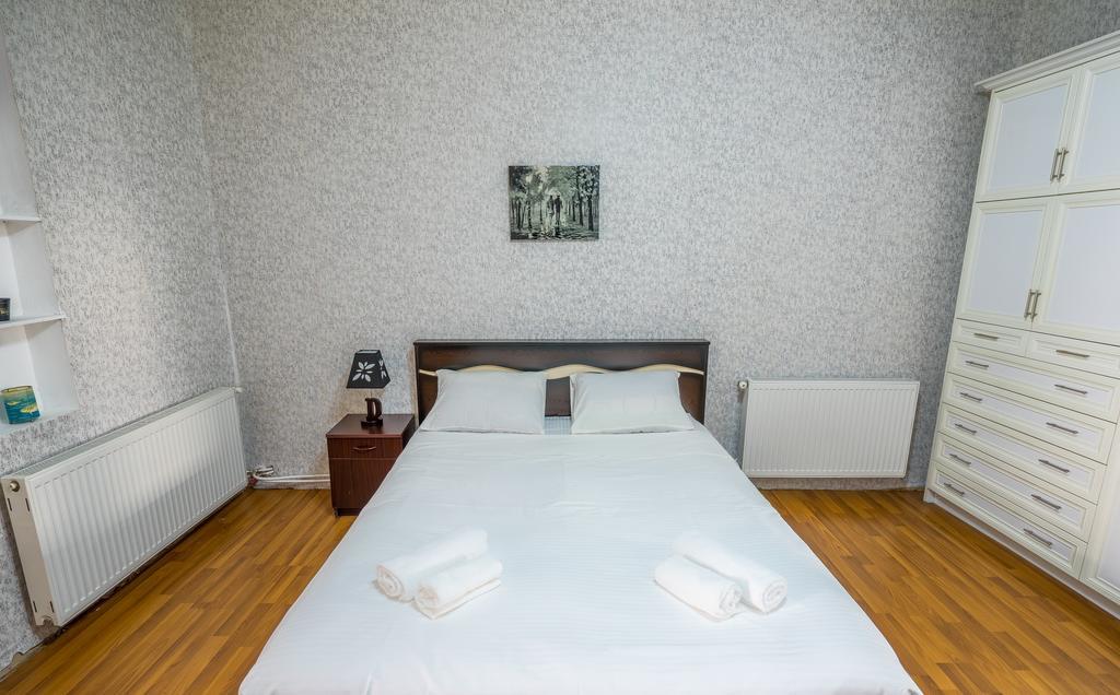Tbilisi 300 Apartment ภายนอก รูปภาพ