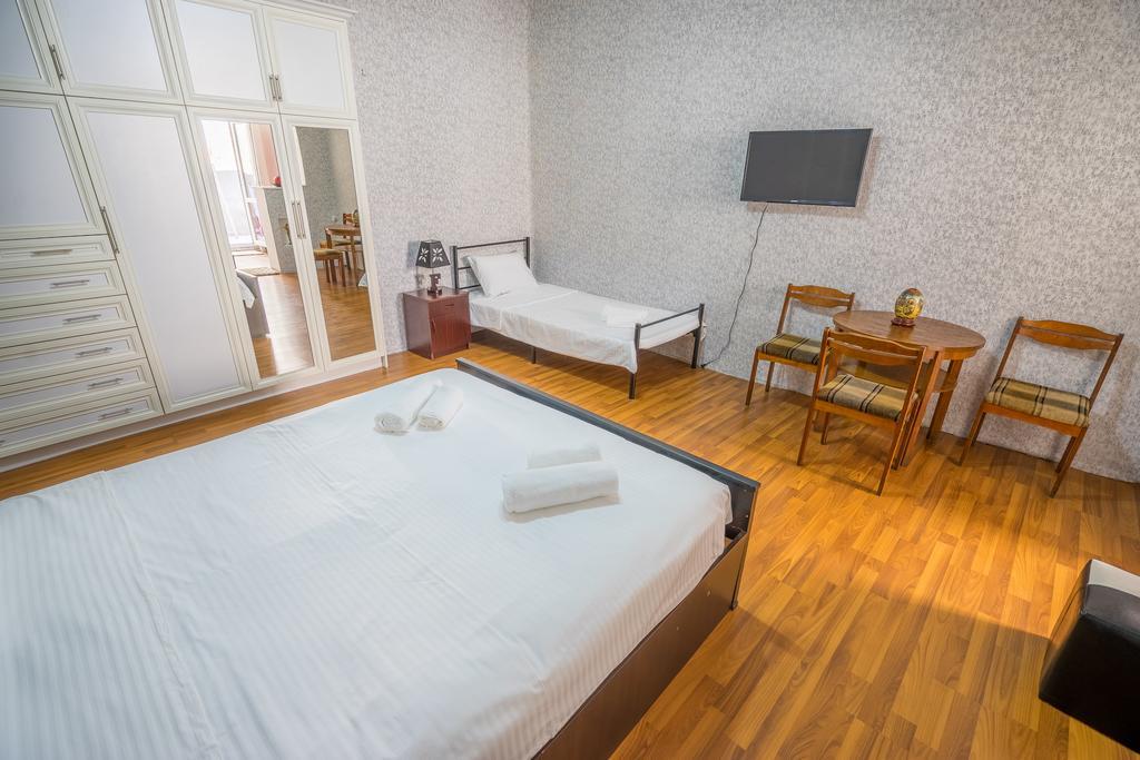 Tbilisi 300 Apartment ภายนอก รูปภาพ