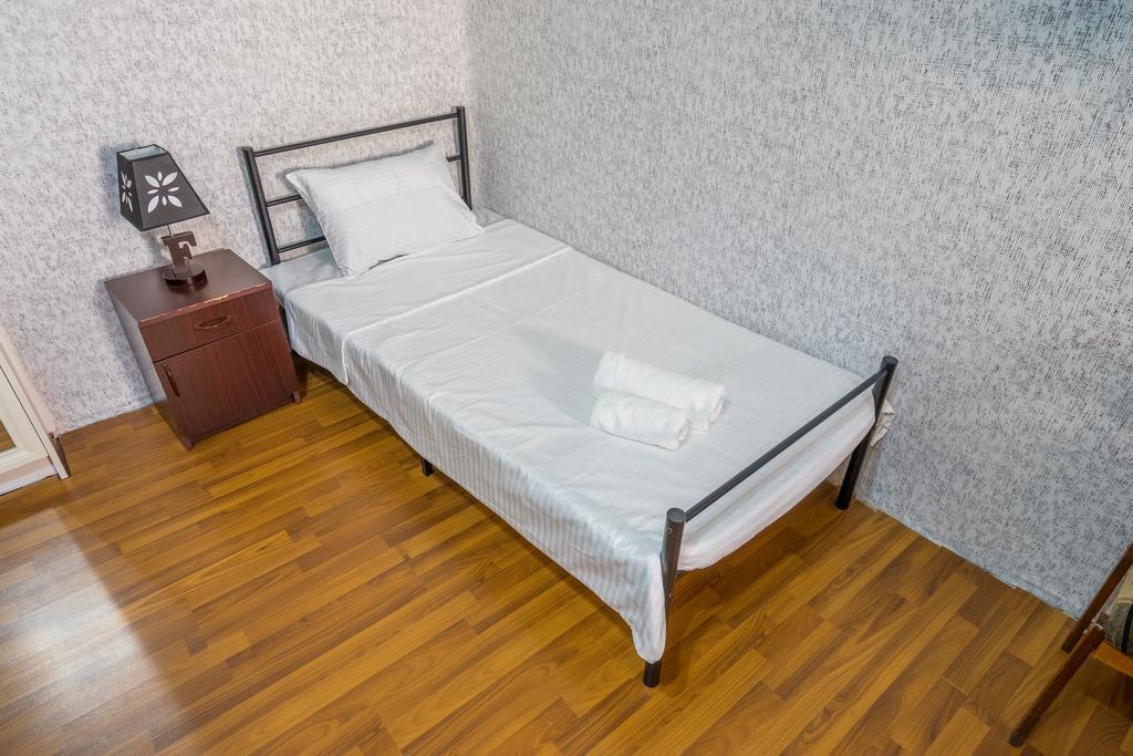 Tbilisi 300 Apartment ภายนอก รูปภาพ